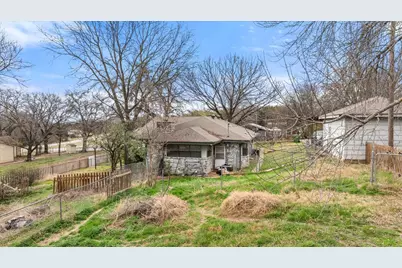 2708 Cedarhill Street, Granbury, TX 76048 - Photo 26