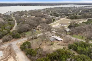 2708 Cedarhill St, Granbury, TX 76048 - Photo 34