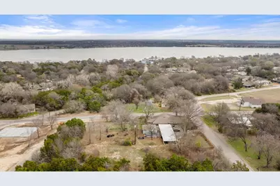 2708 Cedarhill Street, Granbury, TX 76048 - Photo 26