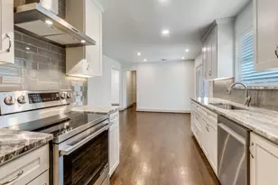 8815 Graywood Dr, Dallas, TX 75243 - Photo 6