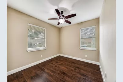 8911 Angleton Place, Dallas, TX 75243 - Photo 8