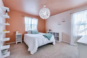 9812 Marthas Vineyard Cir, Providence Village, TX 76227 - Photo 16