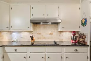 416 Whitehall Dr, Woodway, TX 76712 - Photo 14