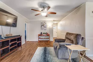 6037 Highcrest Dr, Watauga, TX 76148 - Photo 8