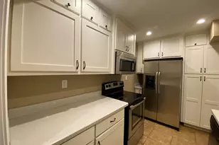 6 1 Main Pl, Benbrook, TX 76126 - Photo 8