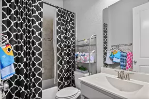 1602 Cypress Garden Ln, Garland, TX 75040 - Photo 18