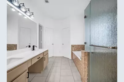 2913 Spartacus Drive, Grand Prairie, TX 75052 - Photo 22