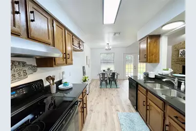 6201 Big Springs Drive, Arlington, TX 76001 - Photo 14