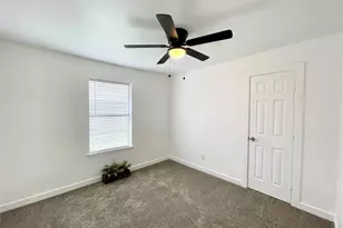 6201 Big Springs Dr, Arlington, TX 76001 - Photo 16