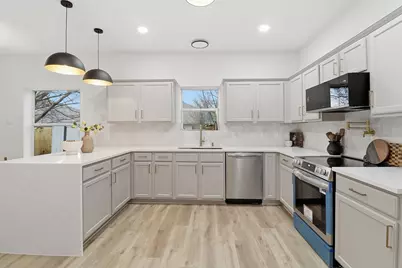 611 Joy Lane, Mansfield, TX 76063 - Photo 14