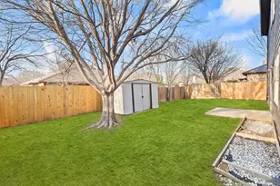 611 Joy Ln, Mansfield, TX 76063 - Photo 34