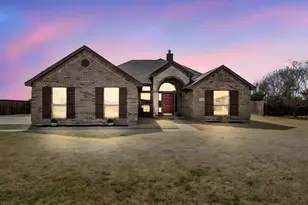 160 Berkshire Ln, Waxahachie, TX 75165 - Photo 4