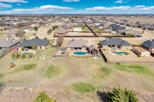 160 Berkshire Ln, Waxahachie, TX 75165 - Photo 26