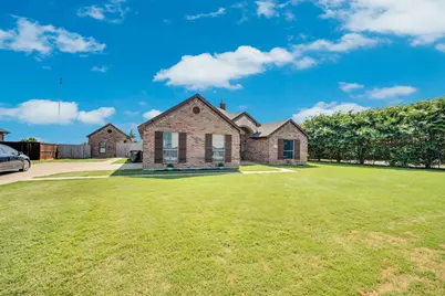 160 Berkshire Lane, Waxahachie, TX 75165 - Photo 2