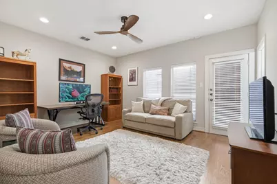 2619 Colby Street #B, Dallas, TX 75204 - Photo 24