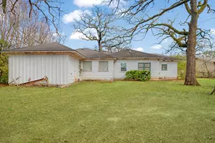 149 30th St NW, Paris, TX 75460 - Photo 18