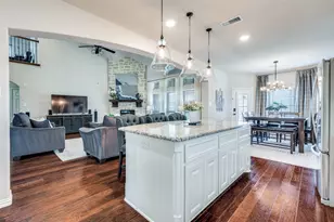 201 Kingsbury Ln, Prosper, TX 75078 - Photo 10