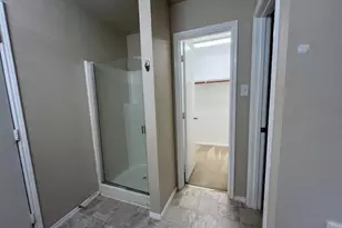 621 Crystal Falls Dr, McKinney, TX 75071 - Photo 12