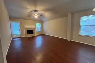 621 Crystal Falls Dr, McKinney, TX 75071 - Photo 2