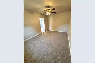 7005 Greenview Circle N, Fort Worth, TX 76120 - Photo 4