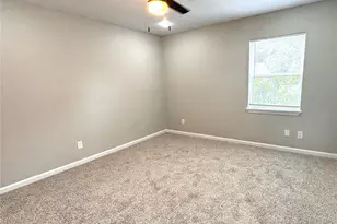 7005 Greenview Cir N, Fort Worth, TX 76120 - Photo 18