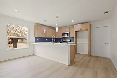 2340 Harris Lane, Haltom City, TX 76117 - Photo 10