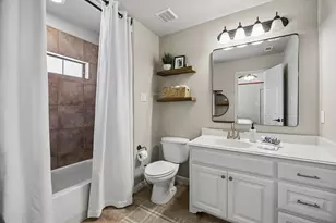 1229 Lambeth Ln, Lewisville, TX 75056 - Photo 24