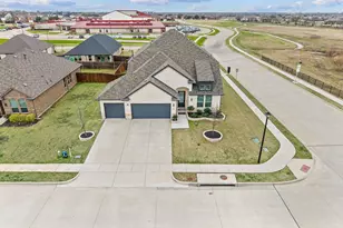 417 Ardsley Ln, Forney, TX 75126 - Photo 2