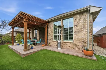 812 Heron Creek Pass, McKinney, TX 75071 - Photo 2