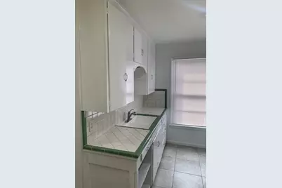 2702 Wayside Avenue, Fort Worth, TX 76110 - Photo 12