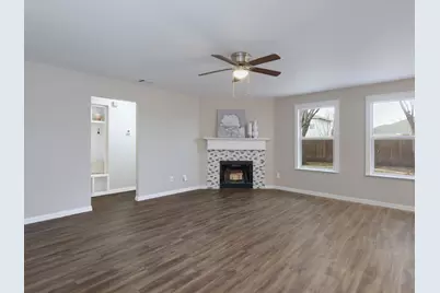 9824 Thomas Jefferson Drive, McKinney, TX 75072 - Photo 6