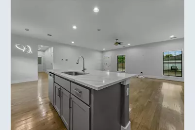 5635 Philip Avenue, Dallas, TX 75223 - Photo 6