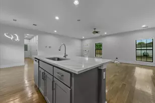 5635 Philip Ave, Dallas, TX 75223 - Photo 6