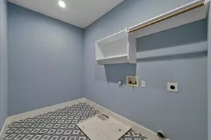 5635 Philip Ave, Dallas, TX 75223 - Photo 14