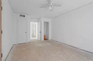 605 Hinton St, Grand Prairie, TX 75050 - Photo 8