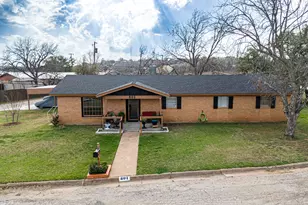 801 Westridge Cir, Breckenridge, TX 76424 - Photo 34
