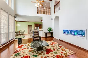 1119 Creekwood Dr, Garland, TX 75044 - Photo 4