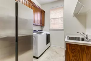 1119 Creekwood Dr, Garland, TX 75044 - Photo 16