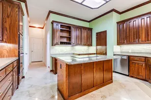 1119 Creekwood Dr, Garland, TX 75044 - Photo 10