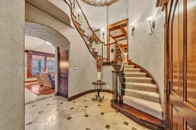 2717 S Shady Lane, Arlington, TX 76001 - Photo 4