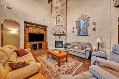 2717 S Shady Lane, Arlington, TX 76001 - Photo 8