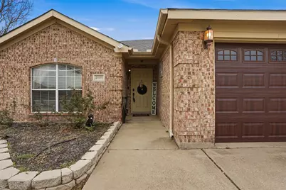 4800 Topaz Lane, Granbury, TX 76049 - Photo 2