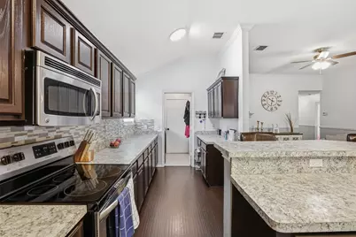 4800 Topaz Lane, Granbury, TX 76049 - Photo 10