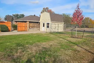 500 Mustang Ct, Lavon, TX 75166 - Photo 32