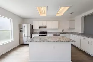 10133 Chapel Glen Ter, Fort Worth, TX 76116 - Photo 2