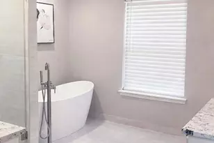 12106 Ridgefair Pl, Farmers Branch, TX 75234 - Photo 6