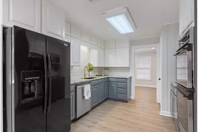 2416 Lake Air Drive, Waco, TX 76710 - Photo 10