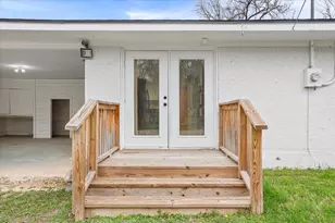 2416 Lake Air Dr, Waco, TX 76710 - Photo 26