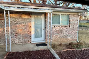 1225 Harris Ave, Hurst, TX 76053 - Photo 2