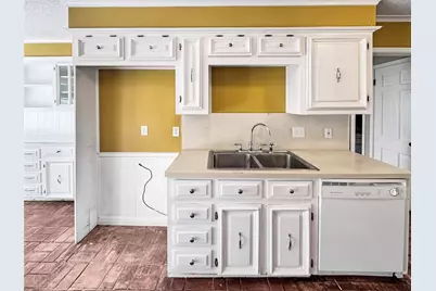 1200 E Franklin Street, Hillsboro, TX 76645 - Photo 8